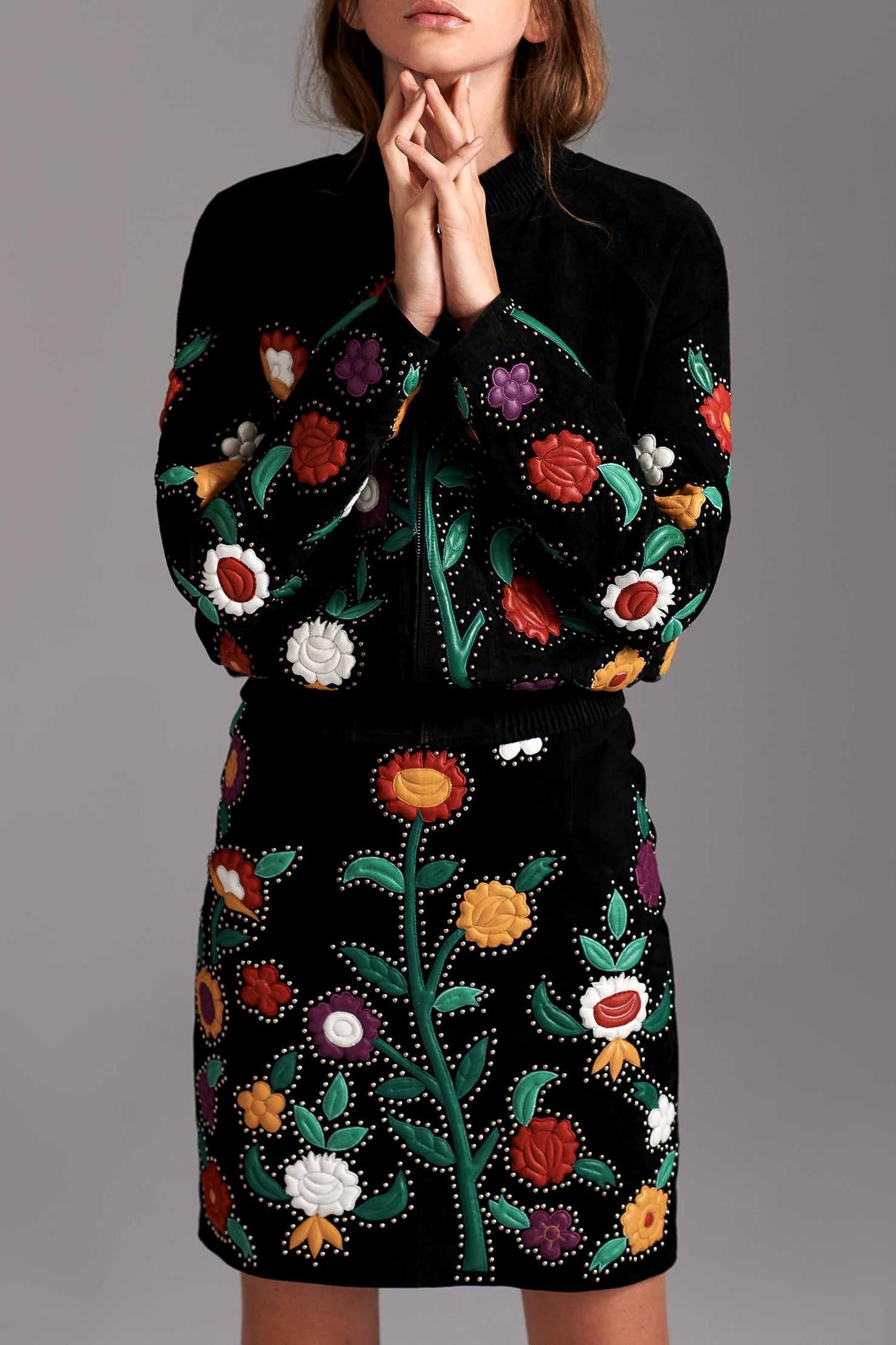 Mini-jupe en cuir suédé fleurie Karo