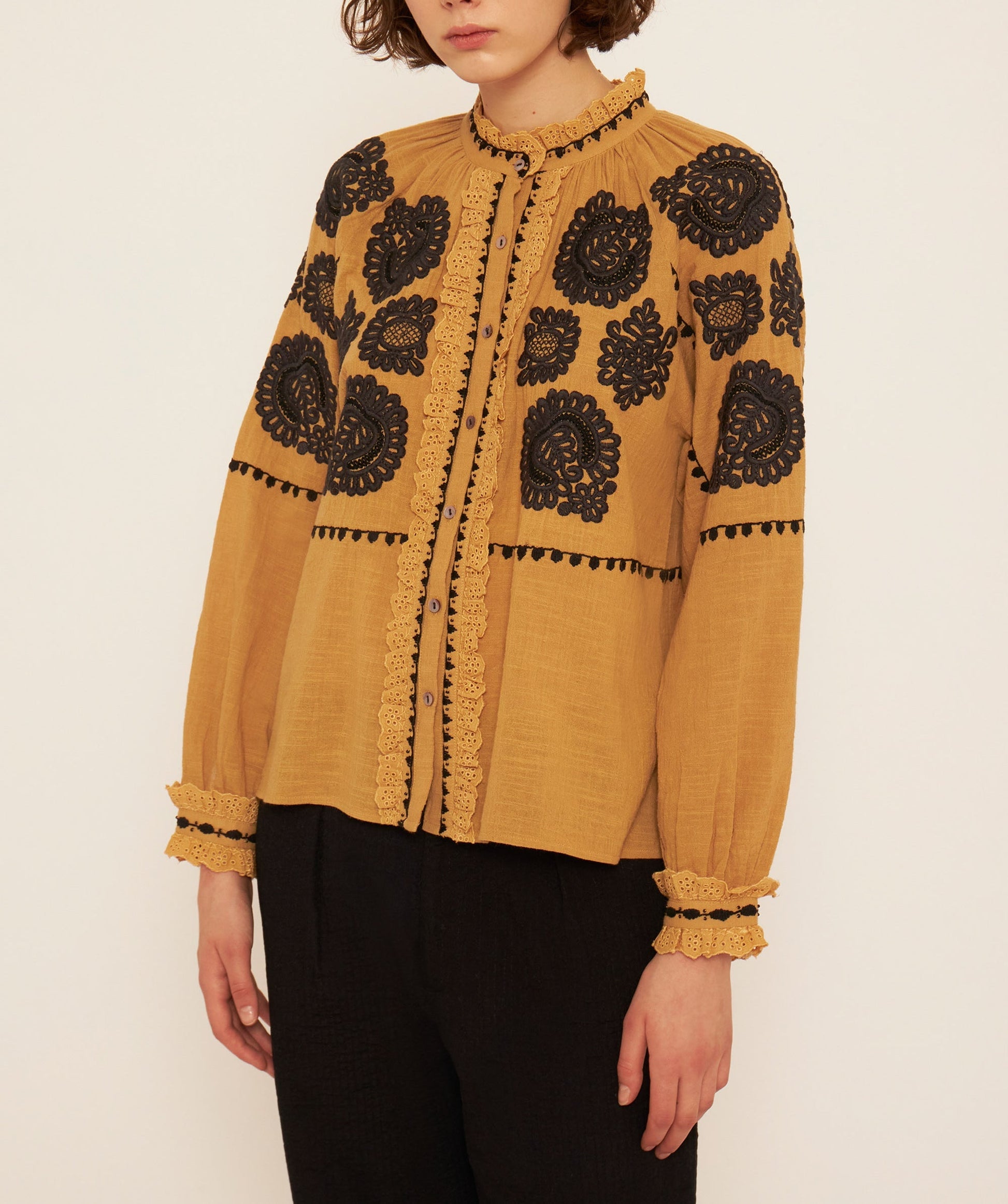 Blouse brodée Tobby