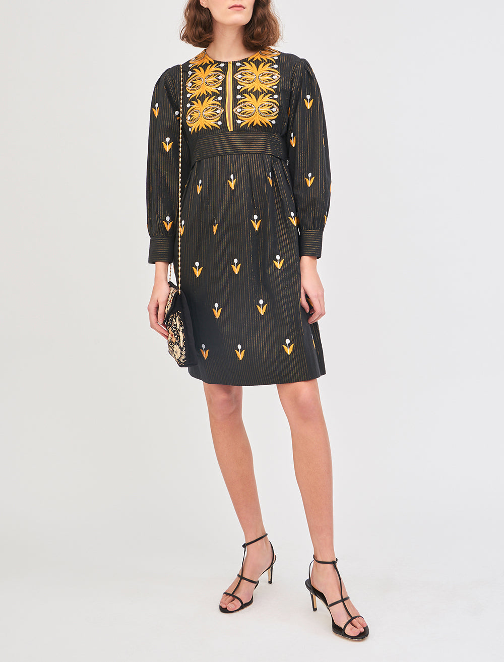 Robe courte brodée Mexi