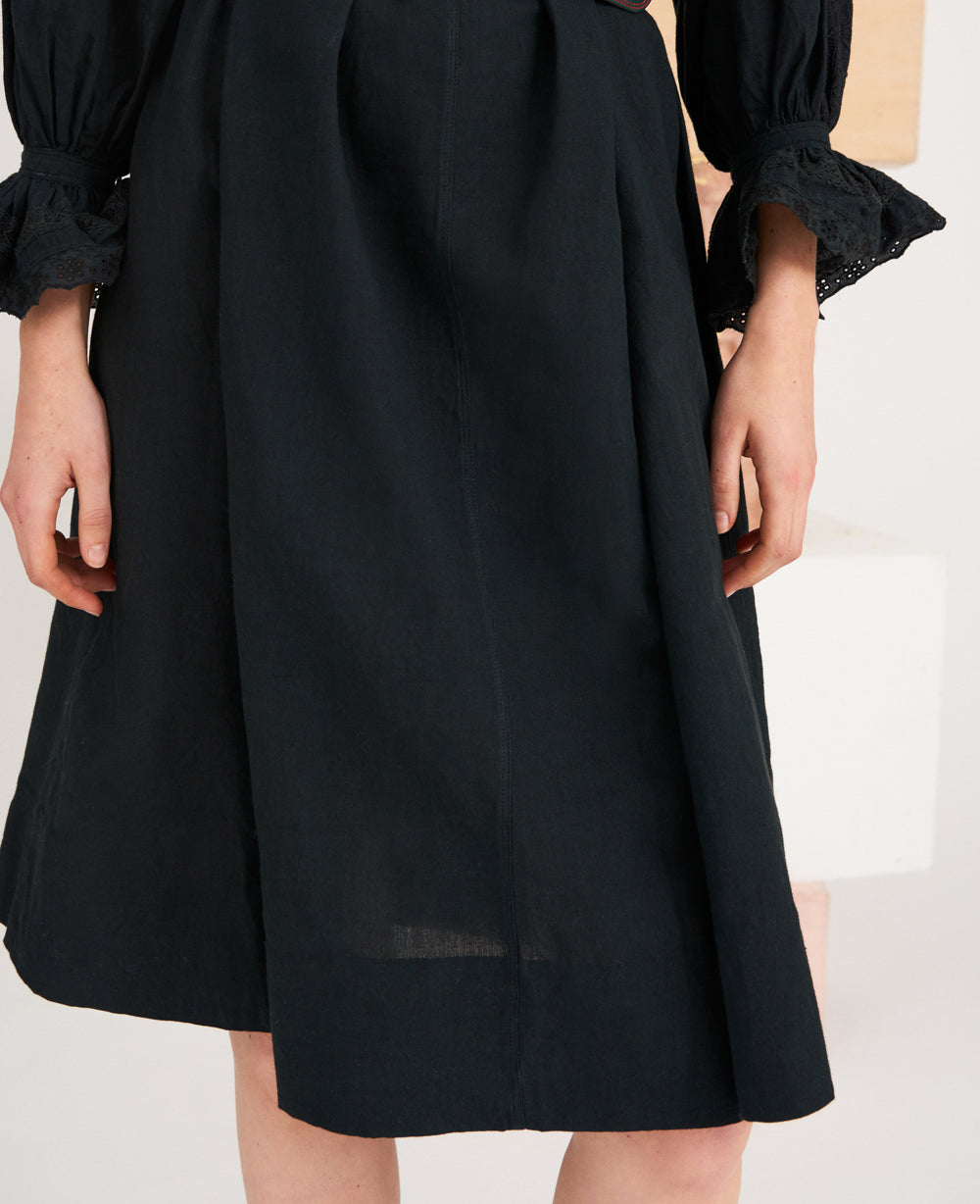Robe brodée Peter
