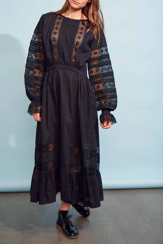 Robe longue en dentelle Romies
