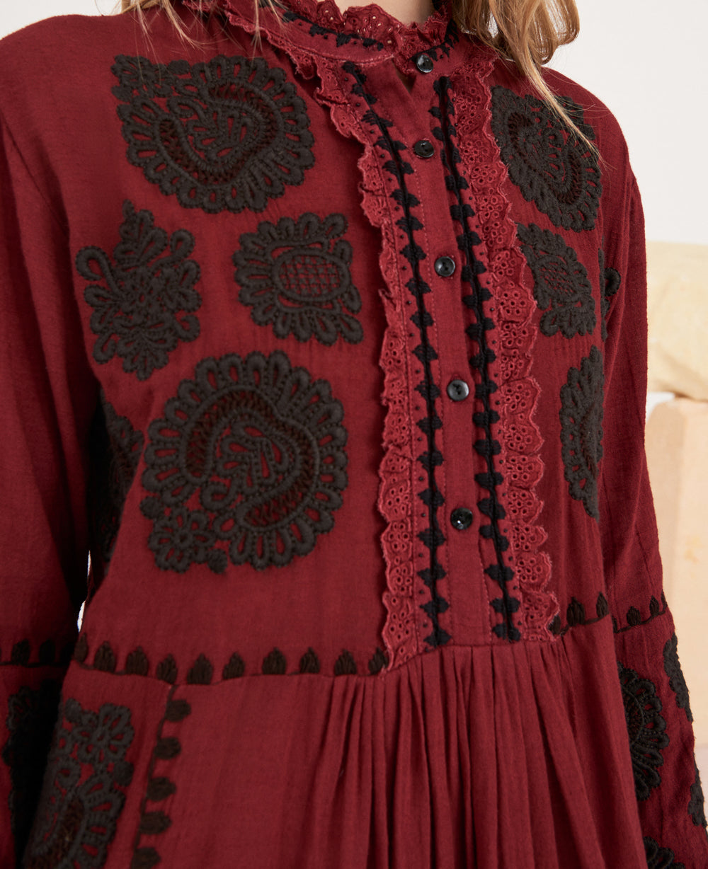 Toggy Embroidered Dress